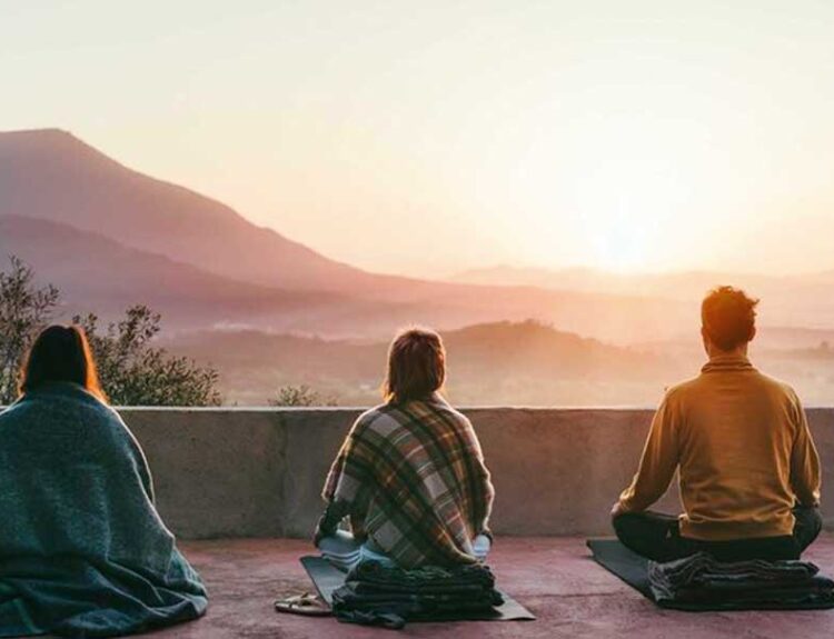 3-Days-Deepening-Yoga-Retreat-Iyengar-Hatha-Vinyasa-and-Kashmir-Tantra-in-the-Mountains-of-Spain