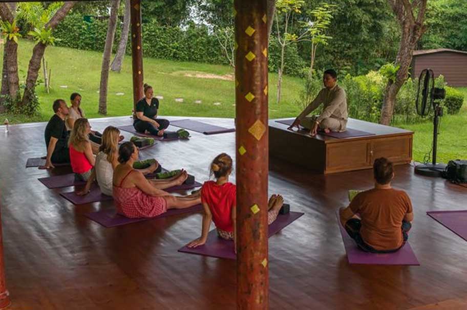 6-Day-Ayurveda-Treatments-Reiki-Healing-Meditation-Yoga-Retreat-Phuket